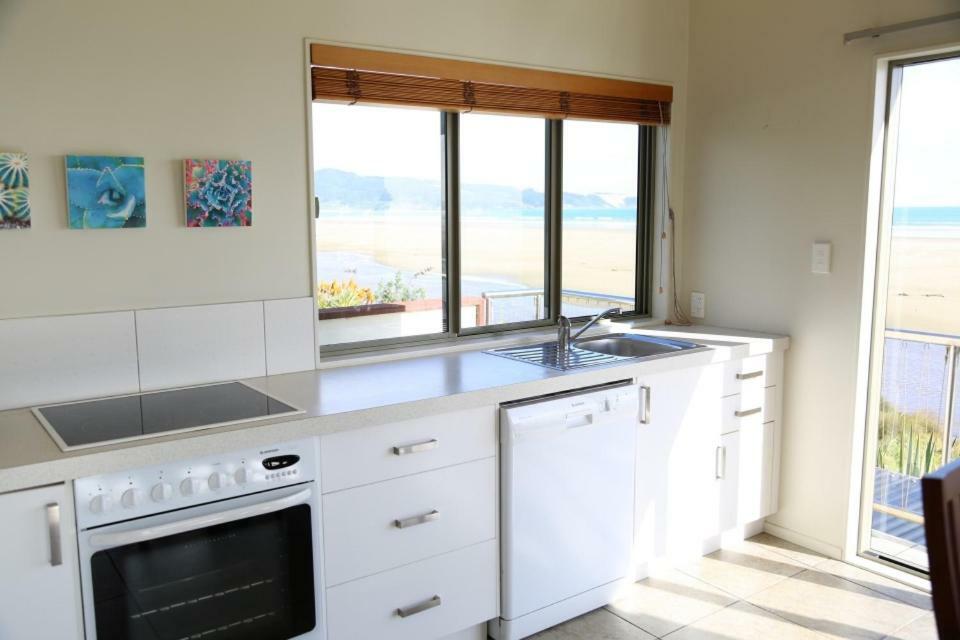 Gems Seaside Lodge Ahipara Exterior foto